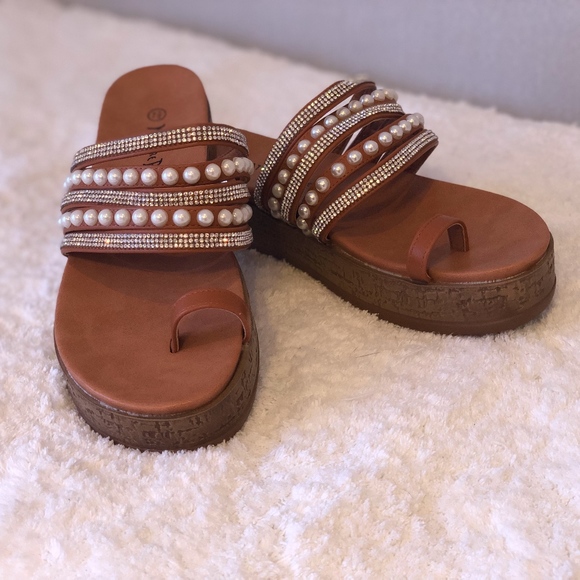 Nature Breeze Tan Pearl Rhinestone Flatform Sandal - Picture 2 of 5